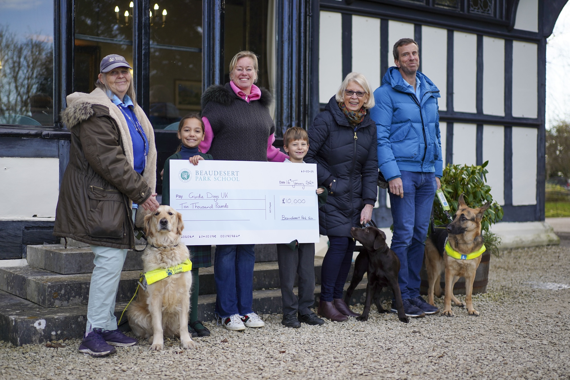 Beaudesert Park Charity Fair Sponsors Puppy with £10,000 Donation to Guide Dogs